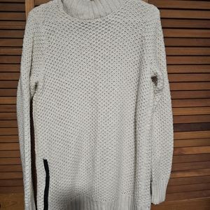 Banana Republic Women’s Knit Turtle Neck Sweater White Size L